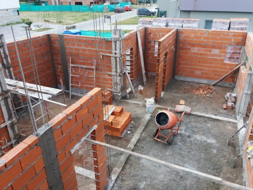 CONSTRUIR HACE RUIDO